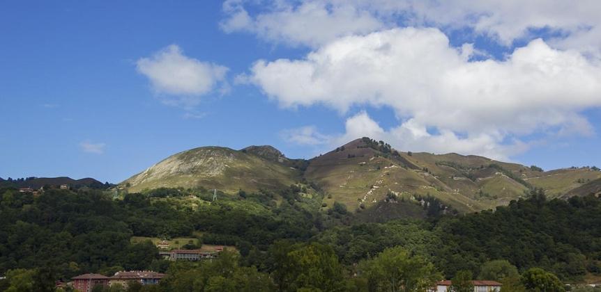 Casa La Cruz A 2Km De Onís 外观 照片
