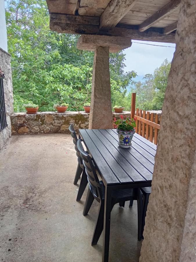 Casa La Cruz A 2Km De Onís 外观 照片